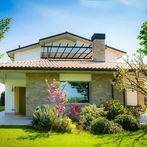 Beauty House Τσεζένα